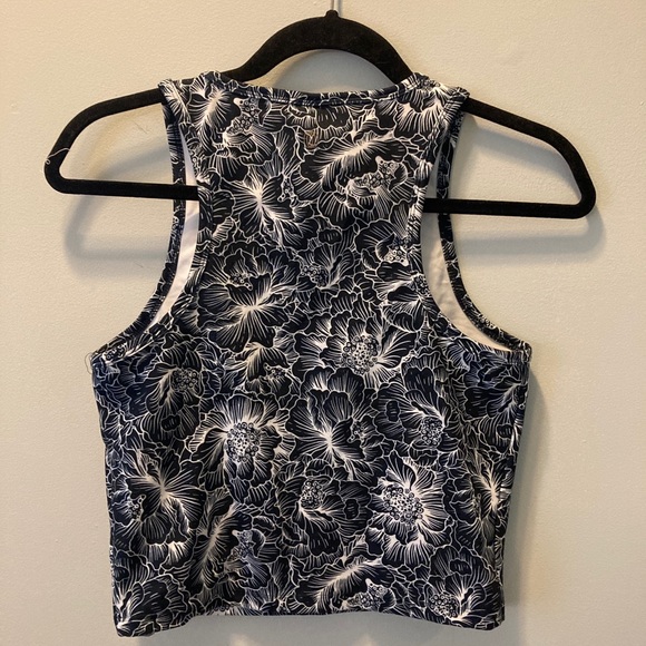 Tank top - Picture 2 of 3